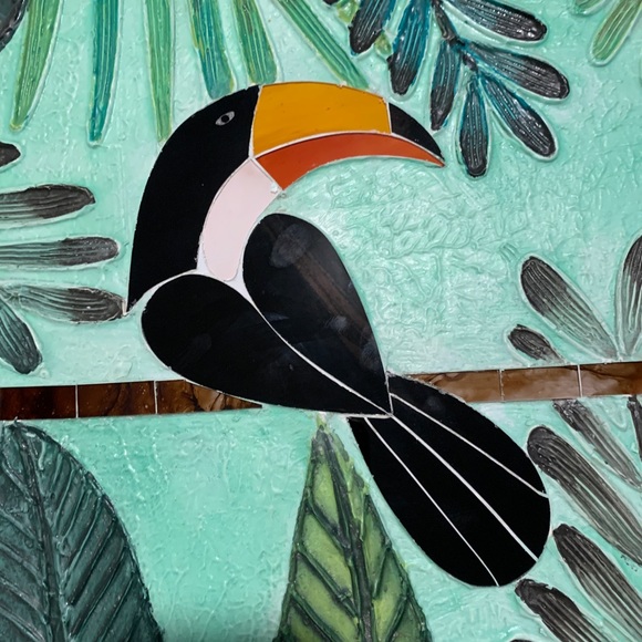 Beautiful painting on canvas of a toucan bird - Picture 3 of 7